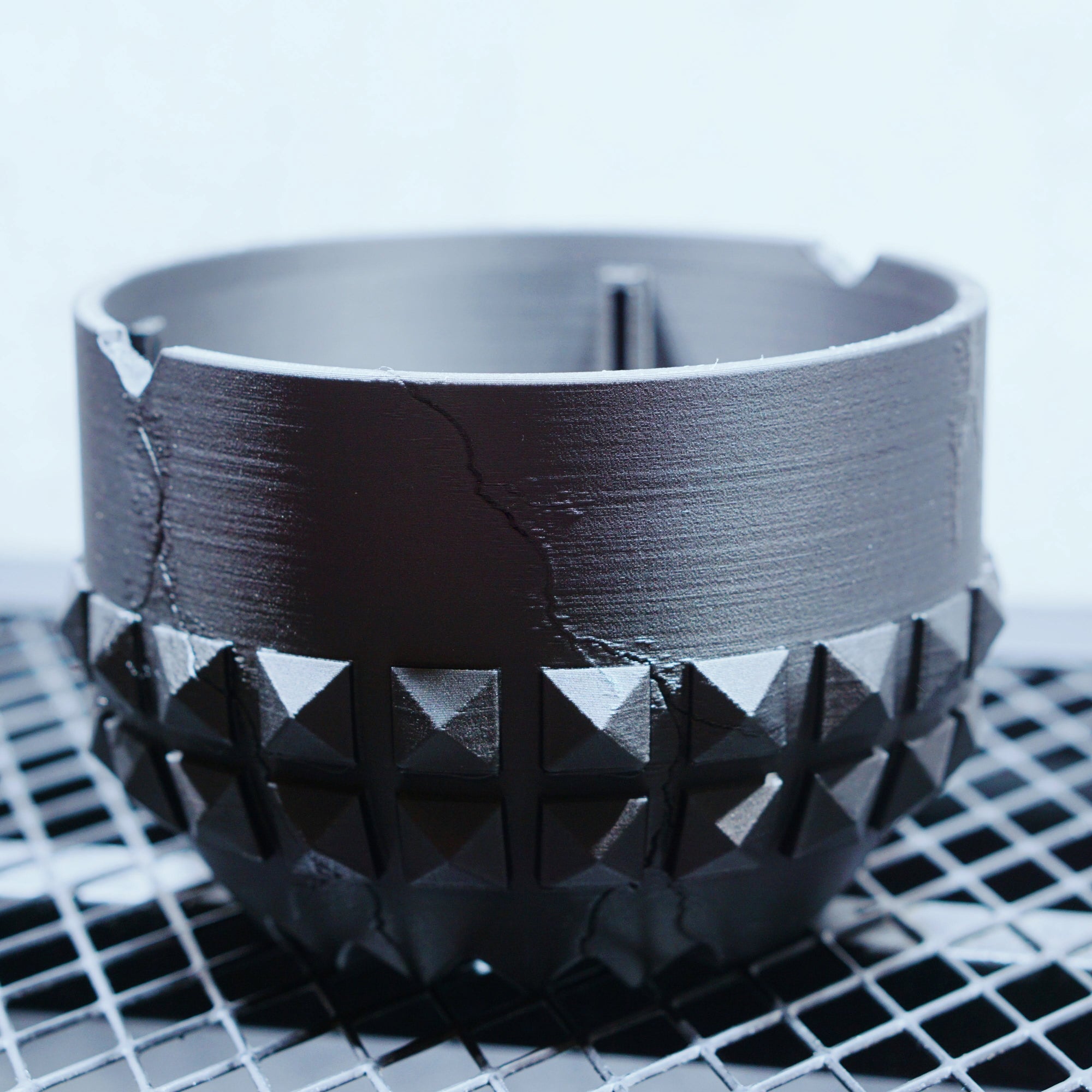 POT BROKEN STUD SIZE M（4.5号サイズ鉢）