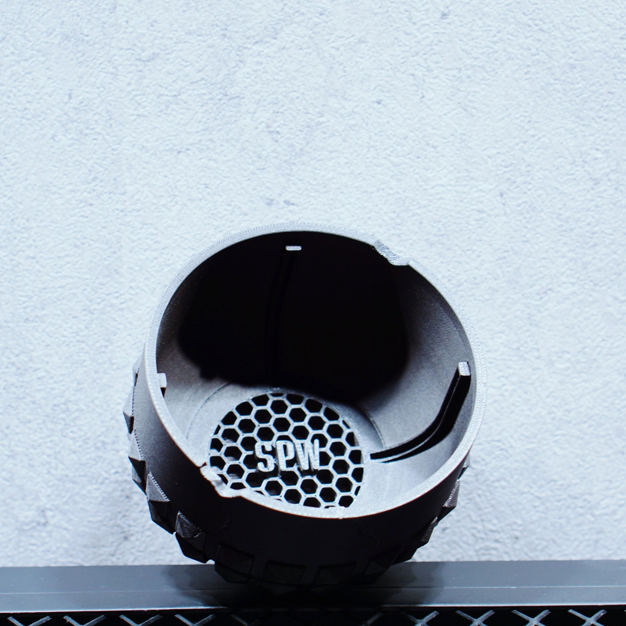 POT BROKEN STUD SIZE M（4.5号サイズ鉢）