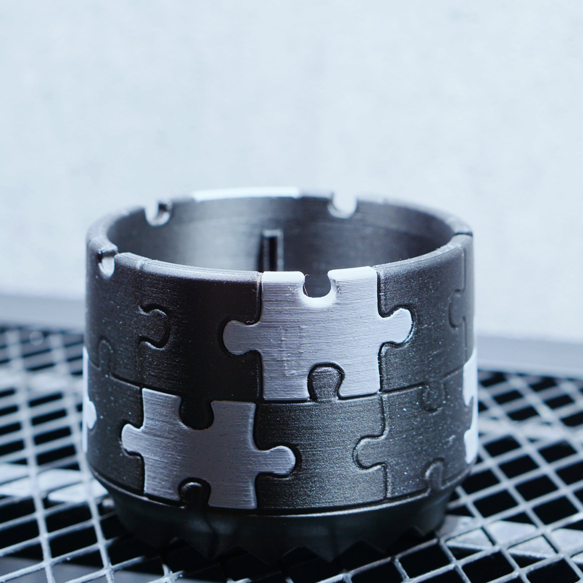 POT PUZZLE LIMITED SIZE S 3.5号サイズ 3Dプリント植木鉢 マットブラック × アーバングレー 商品画像2｜SOCIAL PLANT WORKS