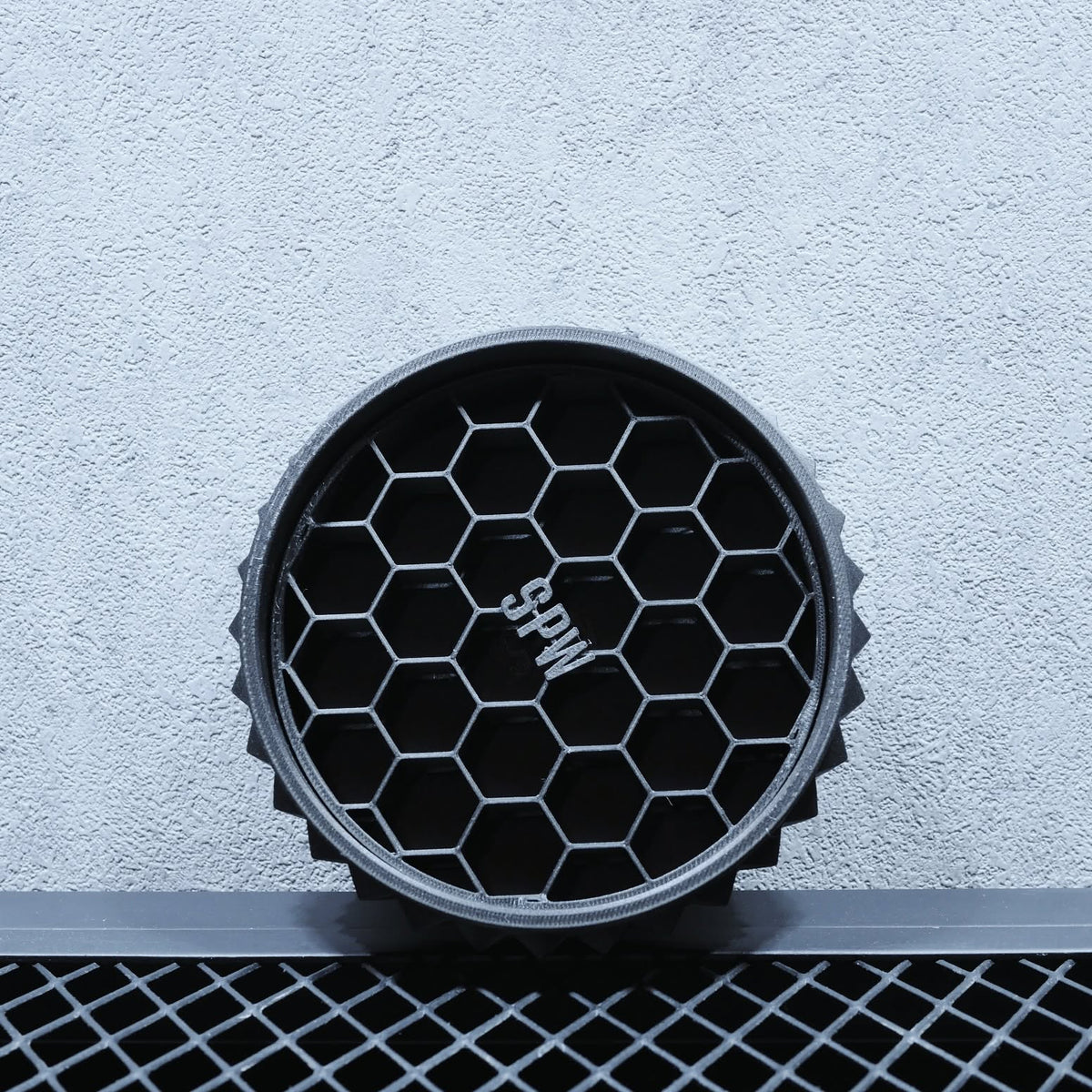 DUAL MESH TRAY STUD SIZE S 受け皿 マットブラック｜SOCIAL PLANT WORKS