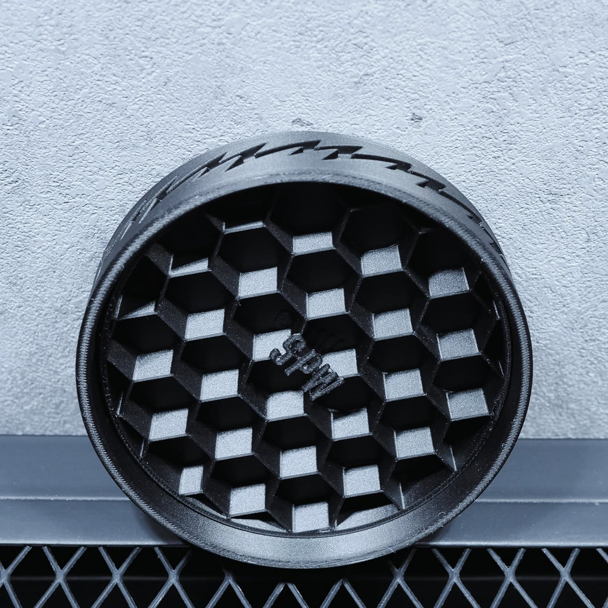 DUAL MESH TRAY THUNDER SIZE S 受け皿 マットブラック 商品画像2｜SOCIAL PLANT WORKS